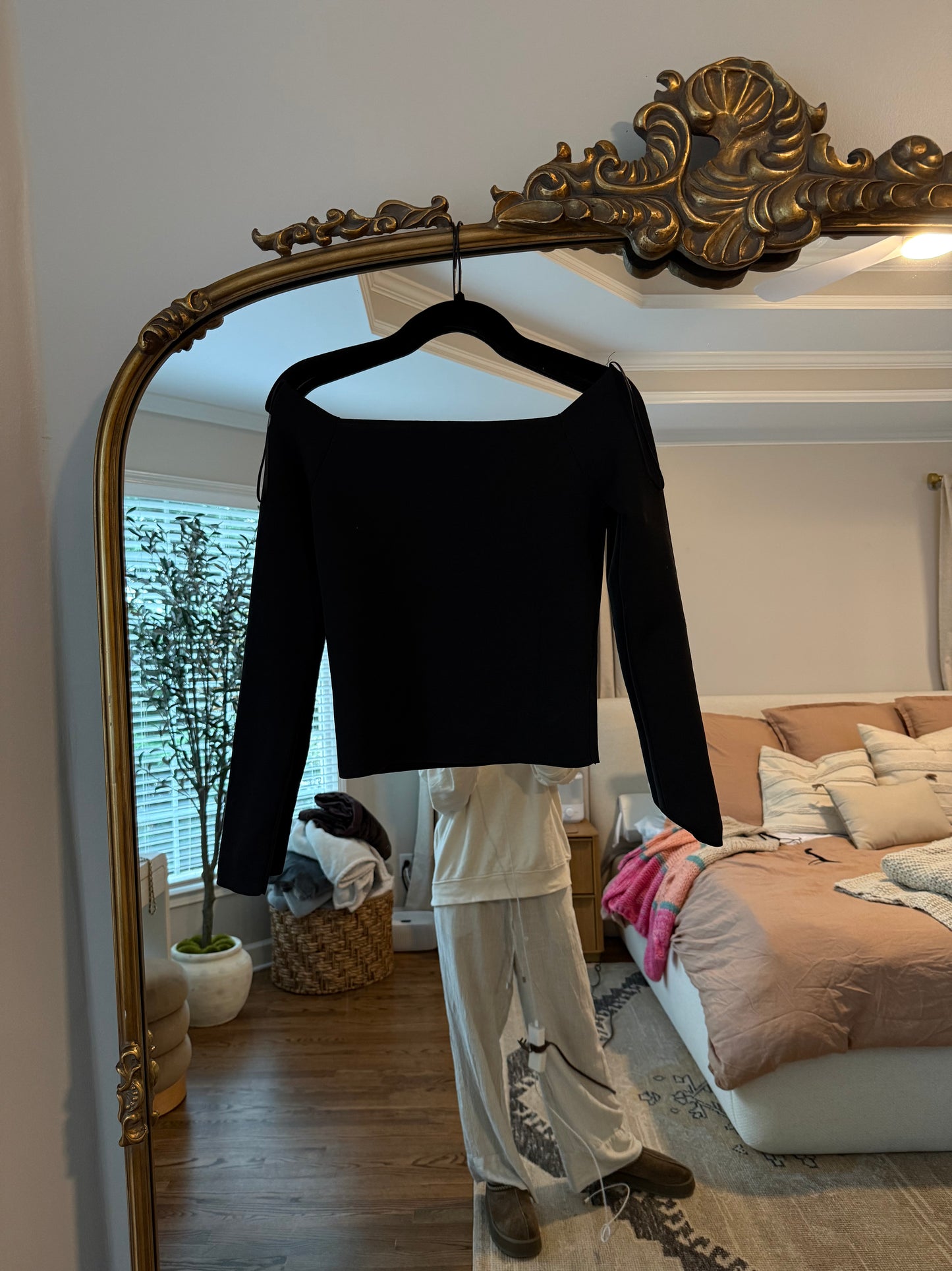 Black top off the shoulder size m
