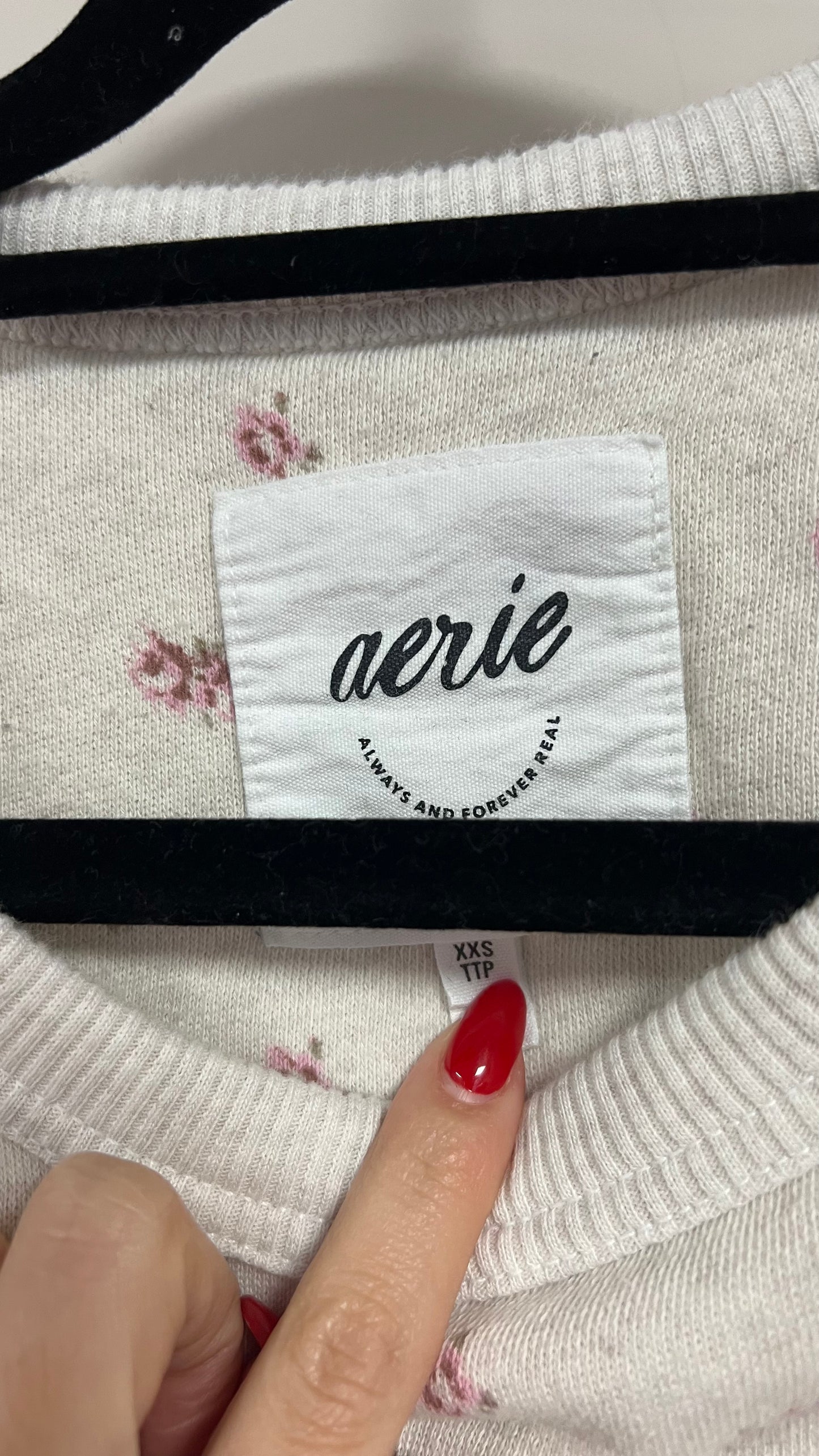 Aerie flowers sweatshirt