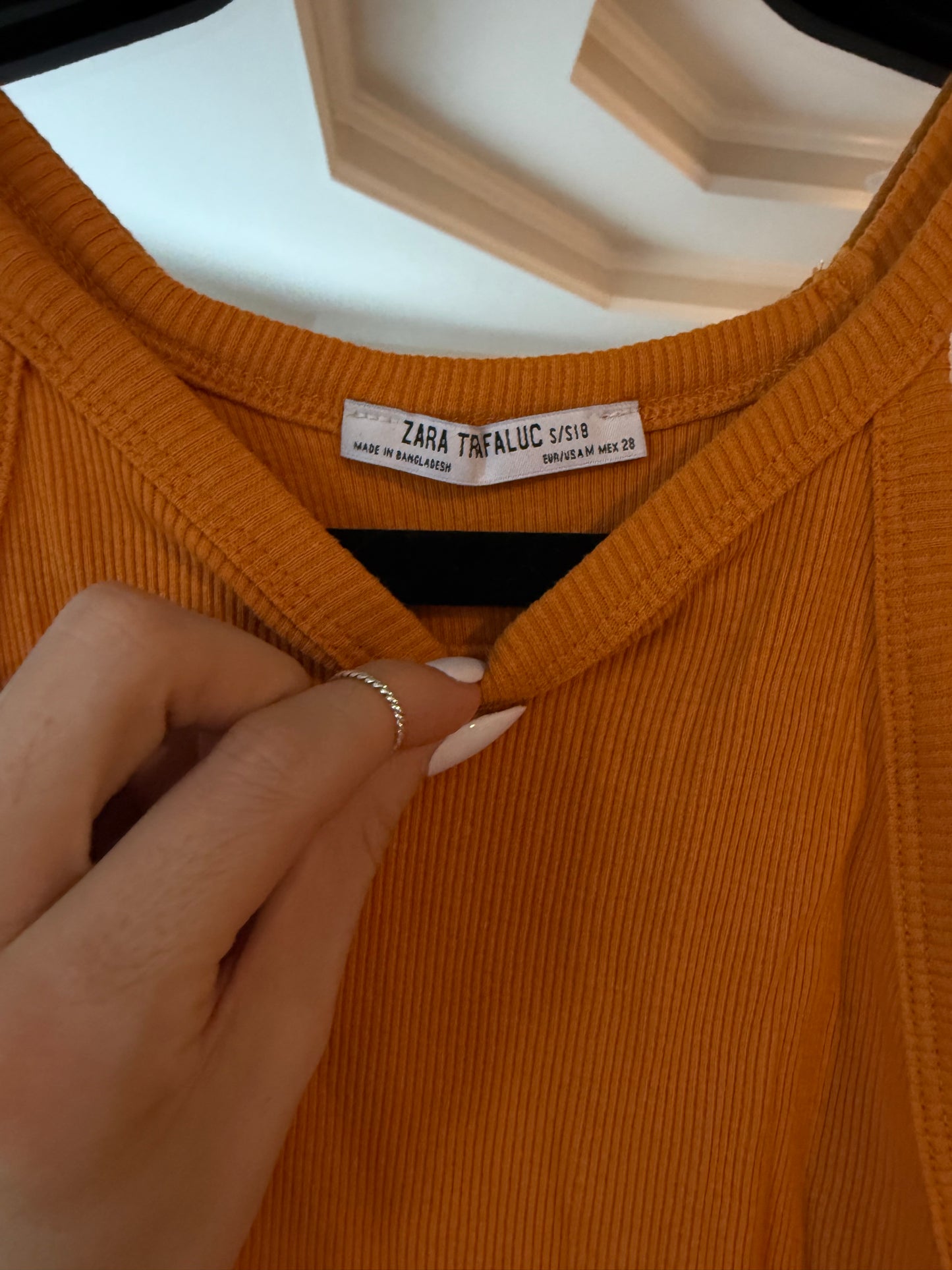 Zara bodysuit size medium