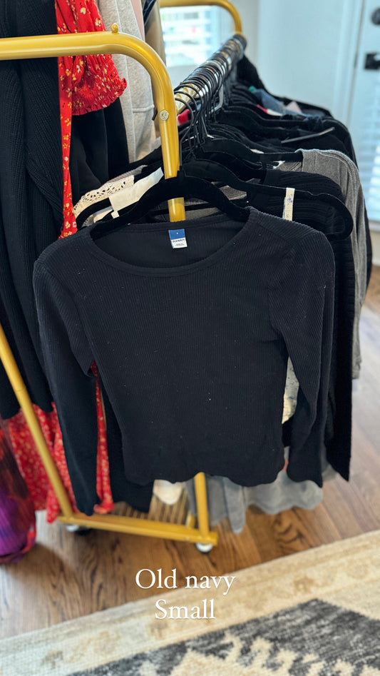 Old navy long sleeve - size small