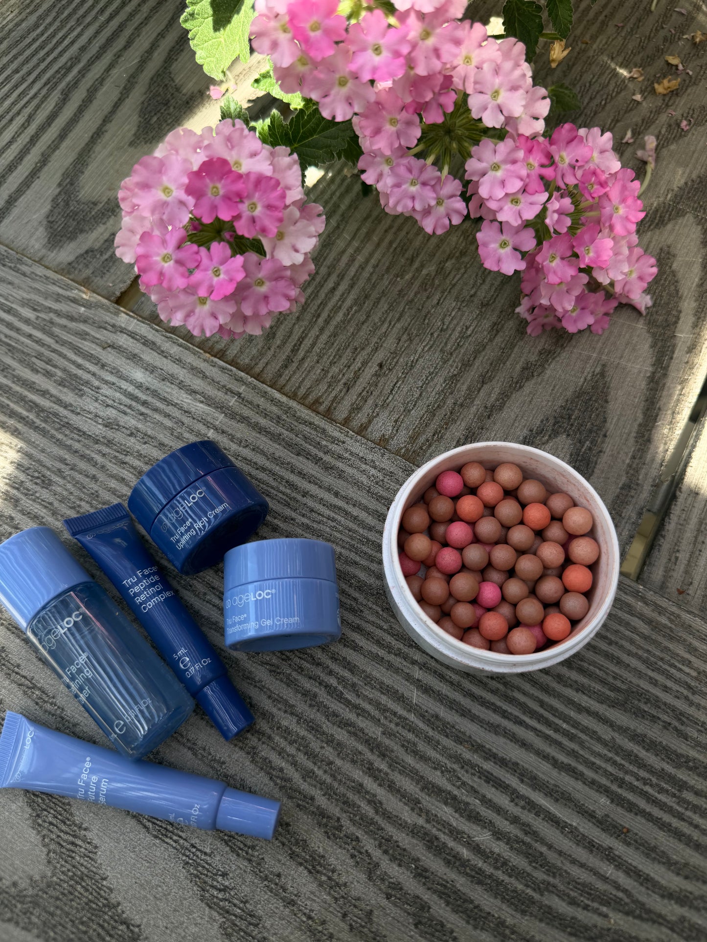 TRU FACE KIT & BRONZING BEADS
