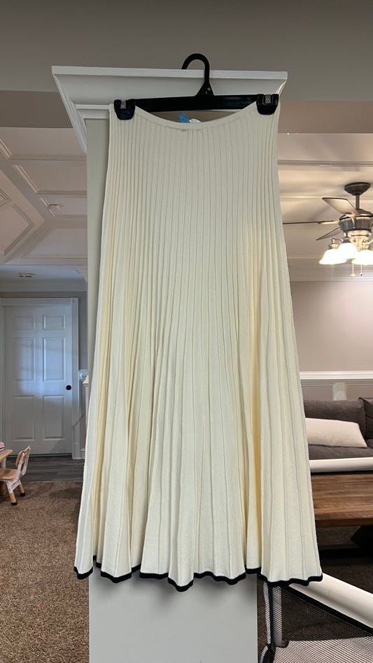 Meshki midi white skirt