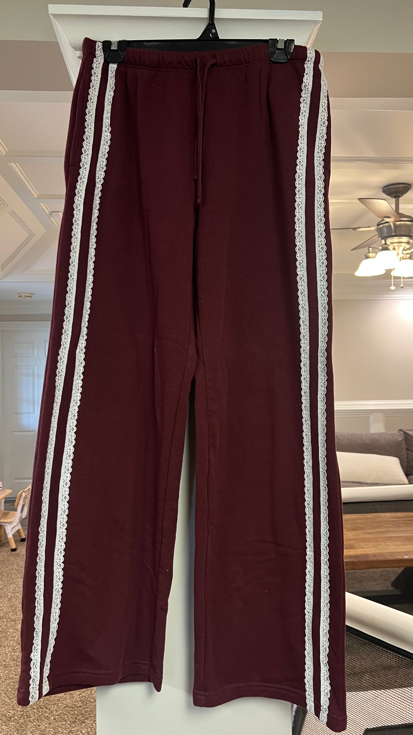 Burgundy sweatpant