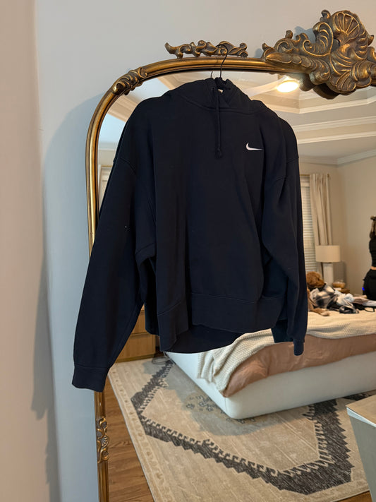 Nike sweatshirt size medium