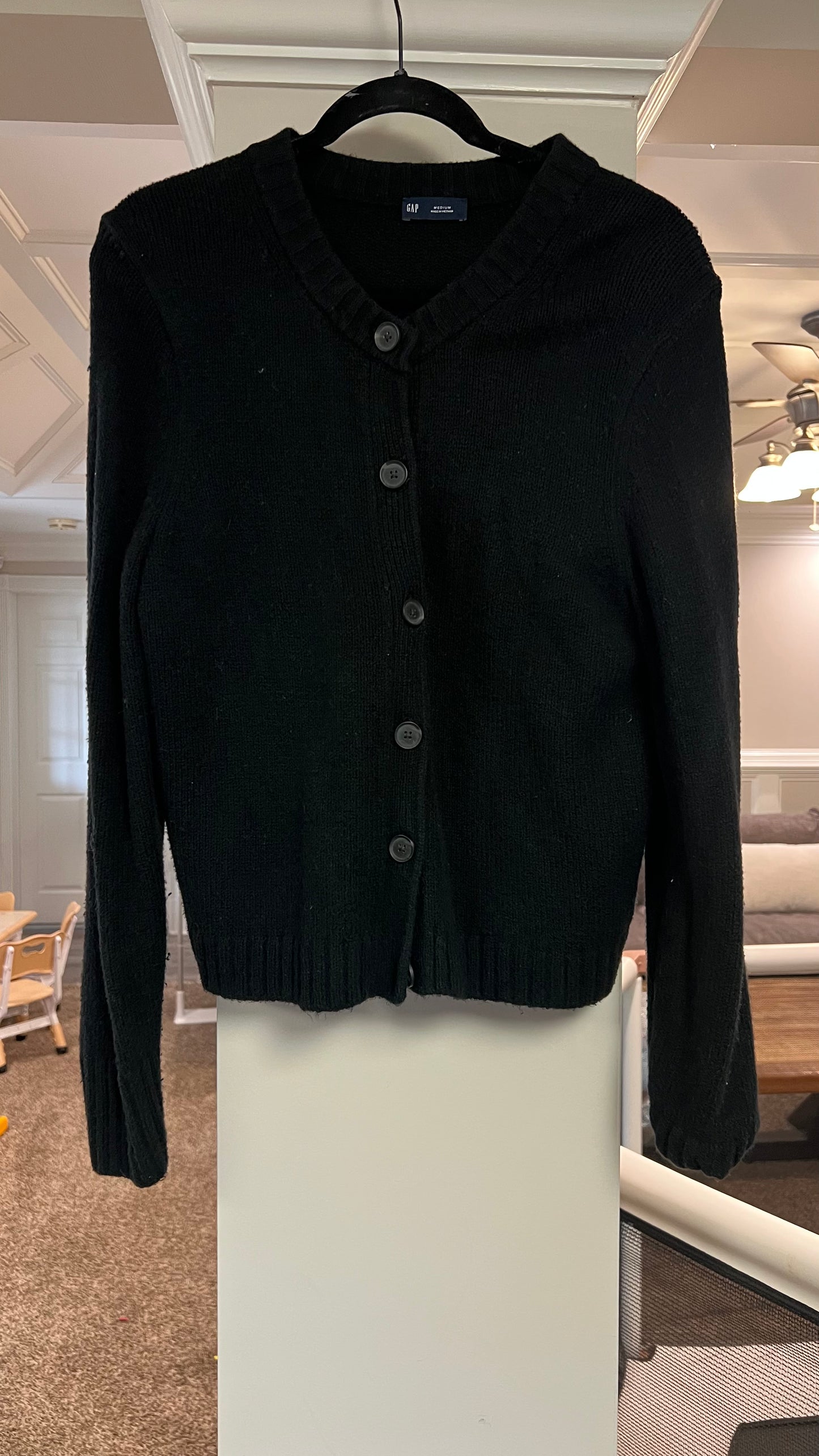 Gap black cardigan