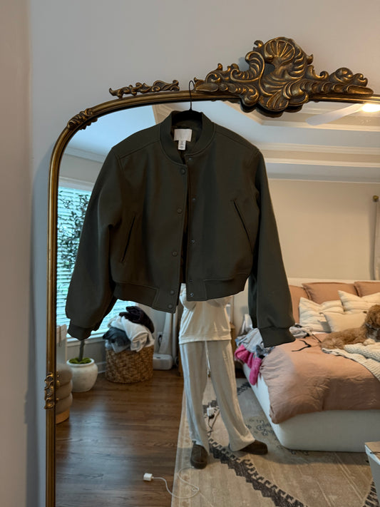 Green bomber jacket size m