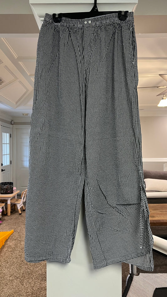 Aerie black and white pant