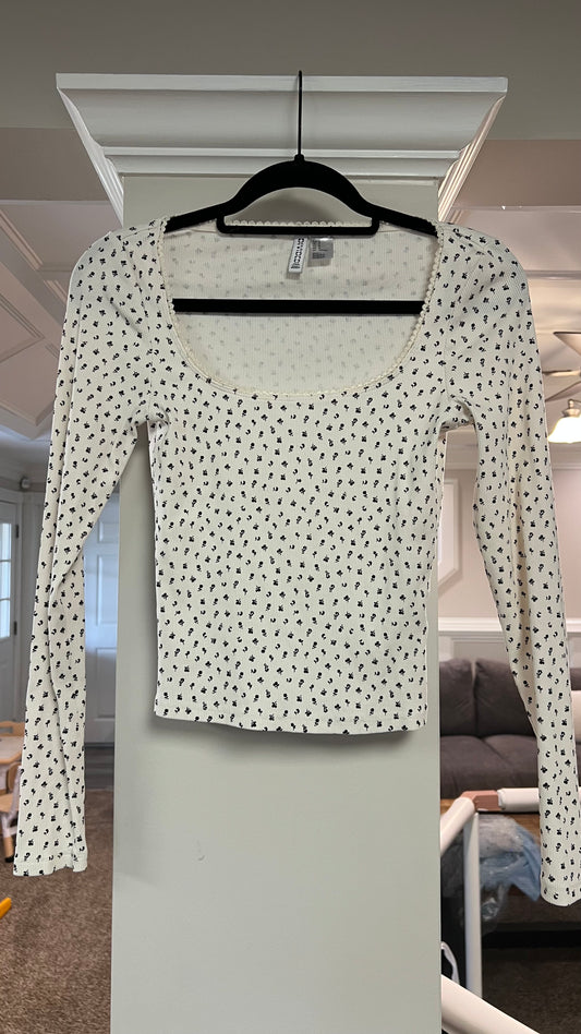 H&M flowers top